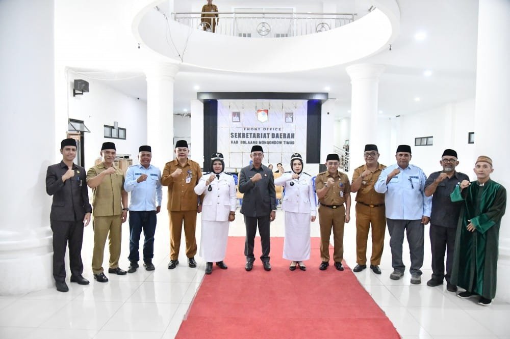 Bupati Lantik Penjabat Sangadi Modayag III dan Bulawan