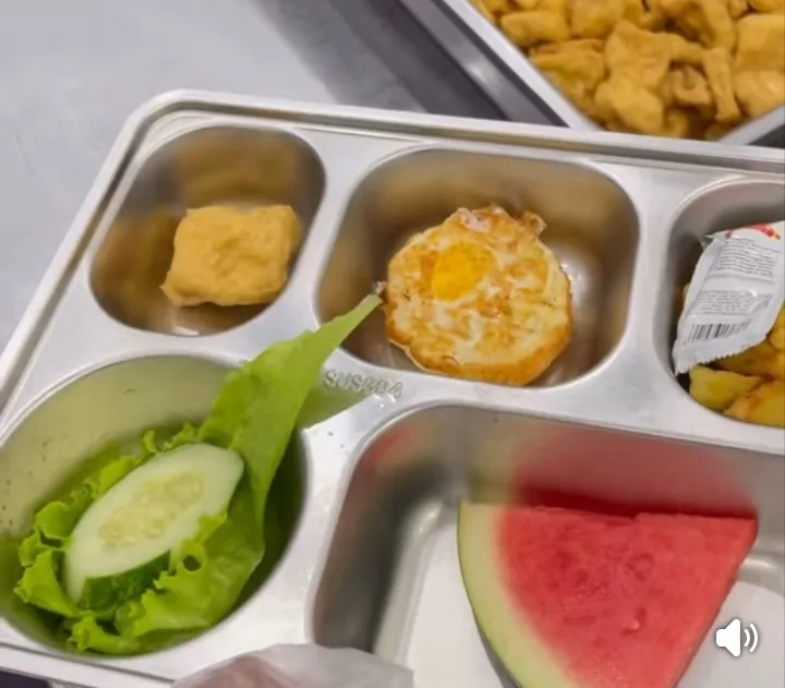 Diduga Koki Bersertifikat Kedaluwarsa Masih Dipekerjakan, SOP Baru BGN Belum Sepenuhnya Dipatuhi SPPG