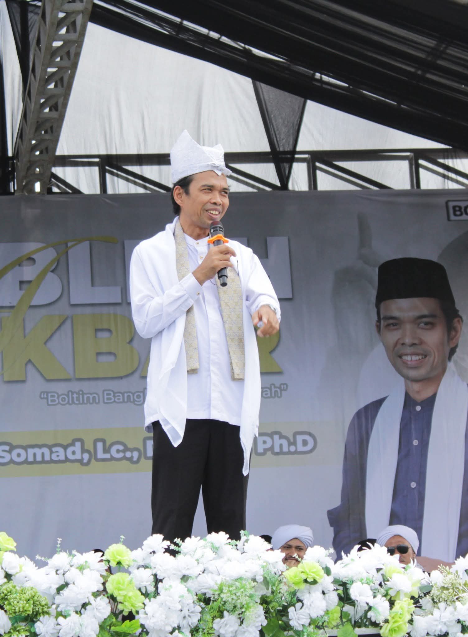 Tabligh Akbar Ustadz Abdul Somad di Boltim Ribuan Jamaah Padati Lokasi