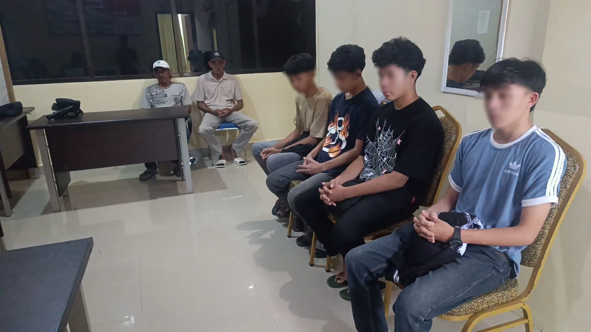 Polres Boltim Amankan Sejumlah Pemuda yang Viral Acungkan Sajam di Media Sosial
